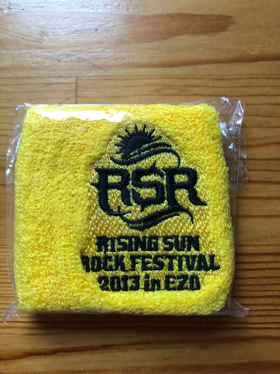 ライジングサンロックフェスティバル　 リストバンド　サッポロビール　rising sun缶バッジ　ライジングサン　RSR 非売品