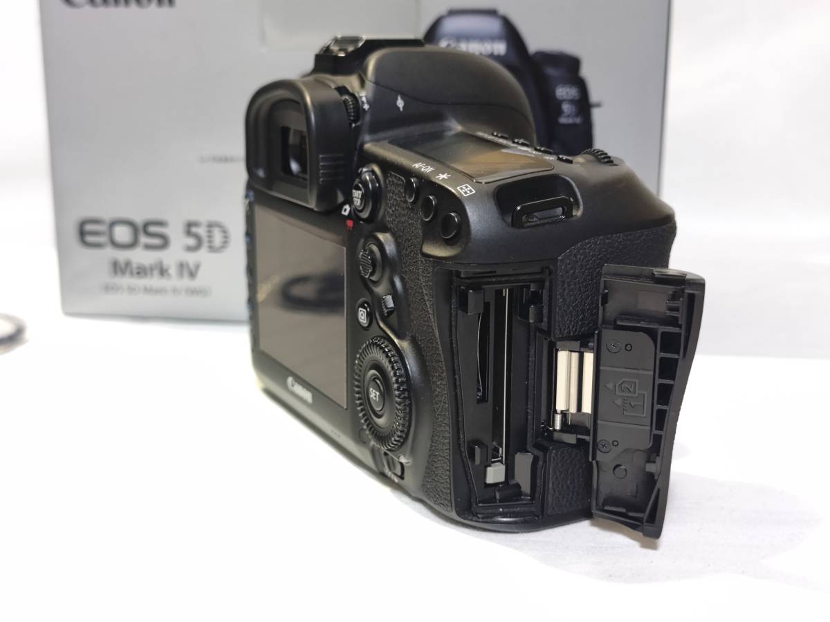 EOS 5D Mark IV ボディ 美品 おまけ付き_画像8