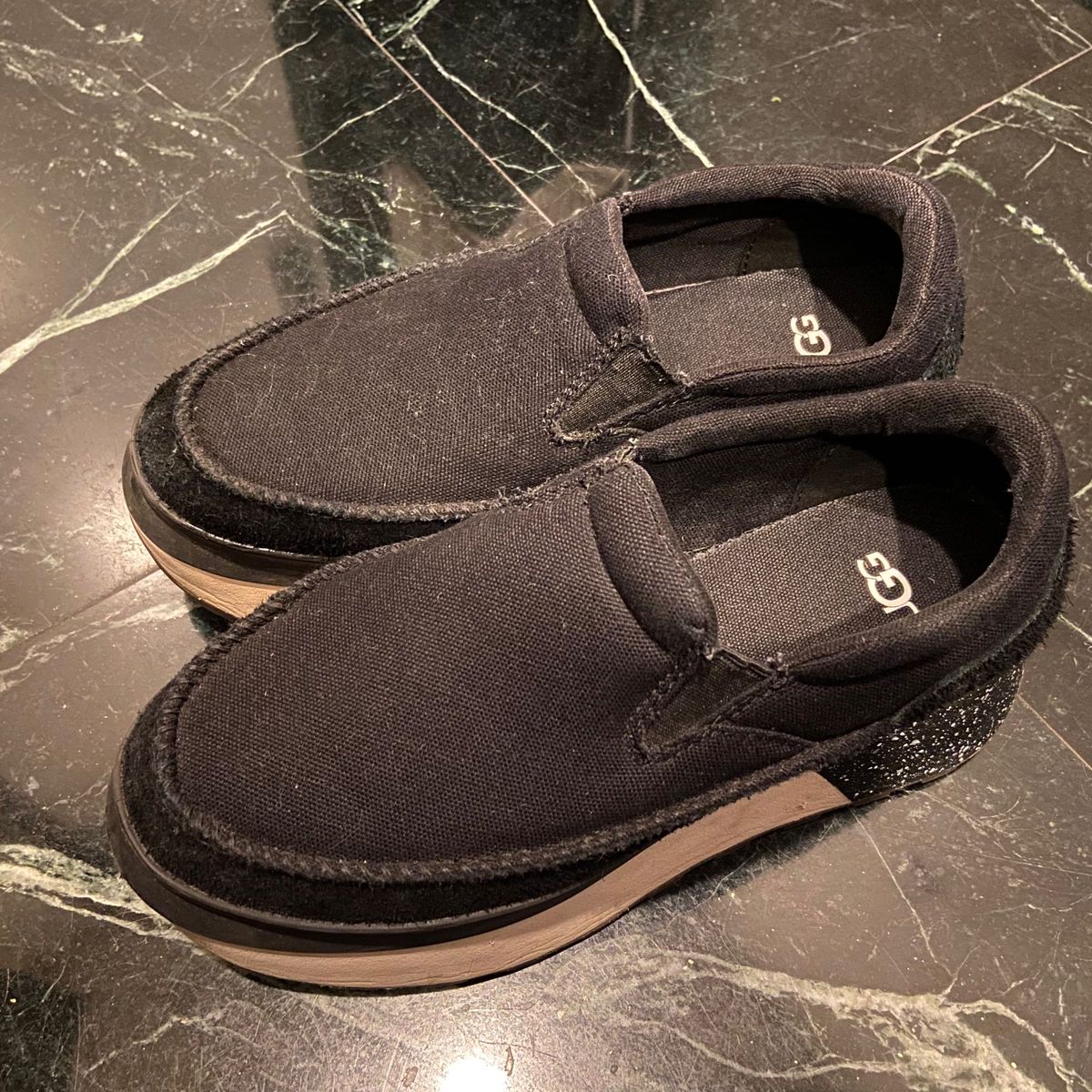 UGG Marin Slip On  厚底スリッポン　24cm