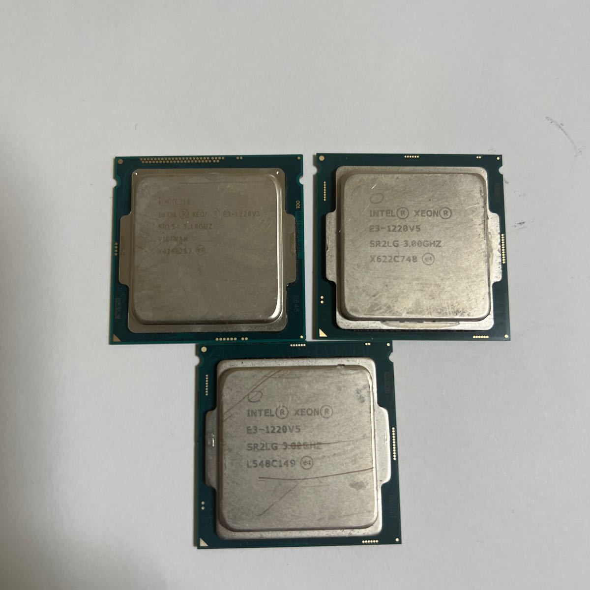 Intel Xeon E3-1220v3 1枚　E3-1220v5 2枚セット_画像3
