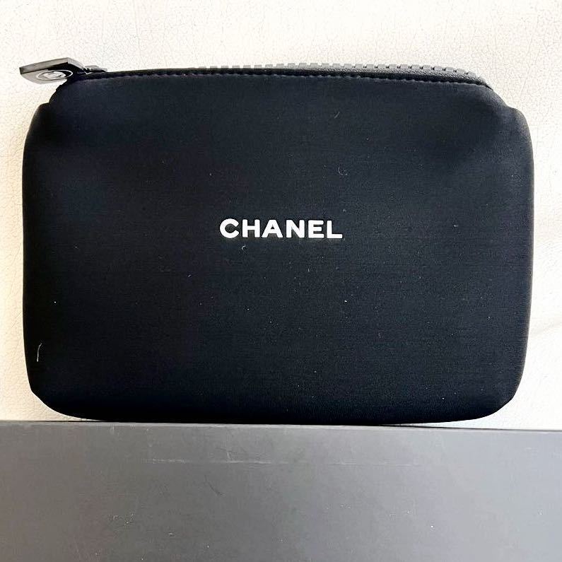 新品未使用 シャネル CHANEL ポーチ ブランド ロゴ ブラック 化粧ポーチ コスメ 小物入れ ノベルティ 送料無料_画像2