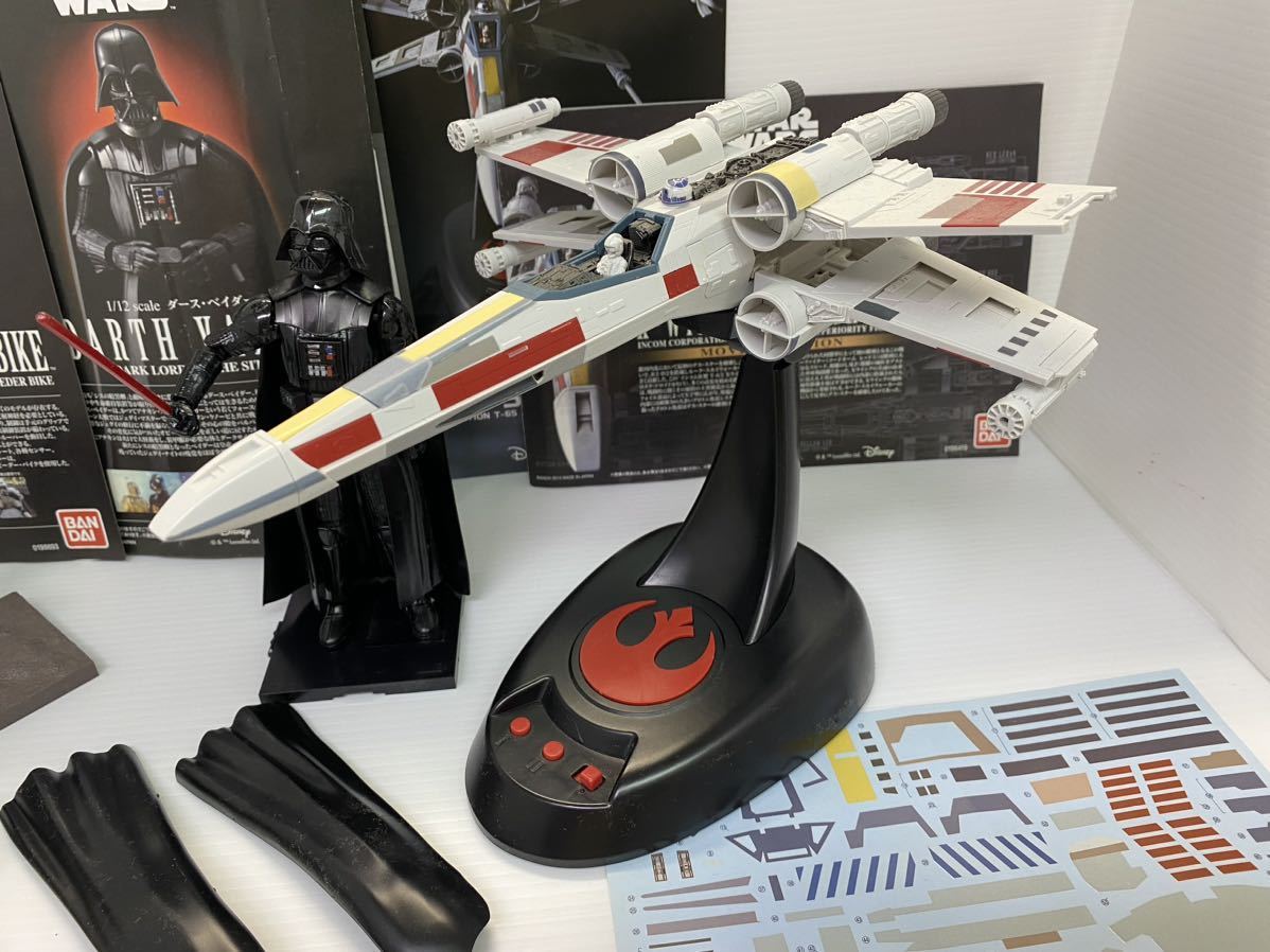 N6【ジャンク】 完成品 スターウォーズプラモデルまとめて バンダイ 1/48 Xウイング・スターファイター ムービングエディション パーツなど_画像2