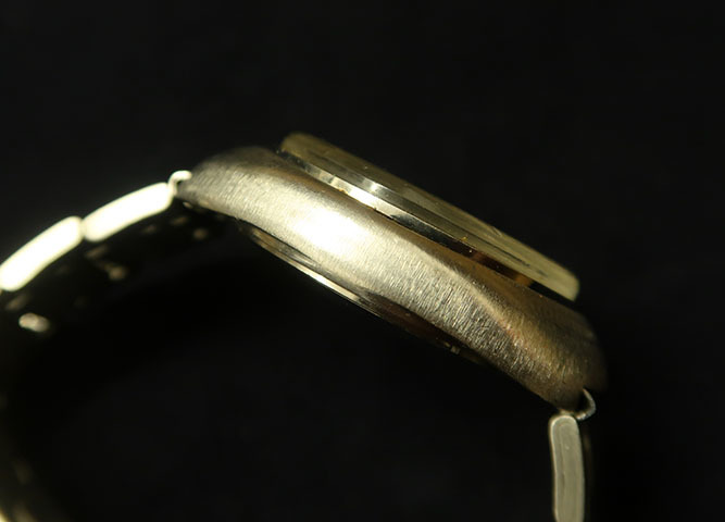 中古 腕時計 (1) JAEGER-LECOULTRE ジャガールクルト MEMOVOX メモボックス デイト メンズ AUTOMATIC 自動巻き 稼働品 ジャンク扱い の画像3