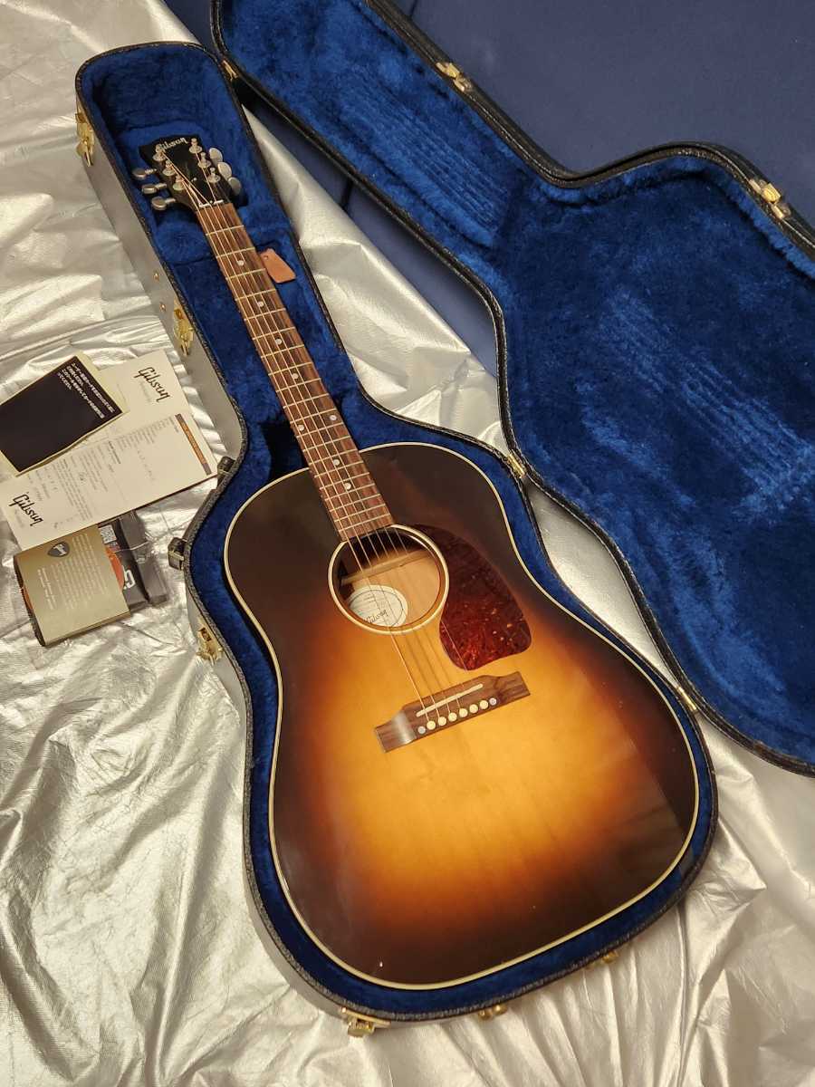 ★2014年製【Gibson J-45 STANDARD】ピックアップ付きモデル！LIVE即戦力！_画像1