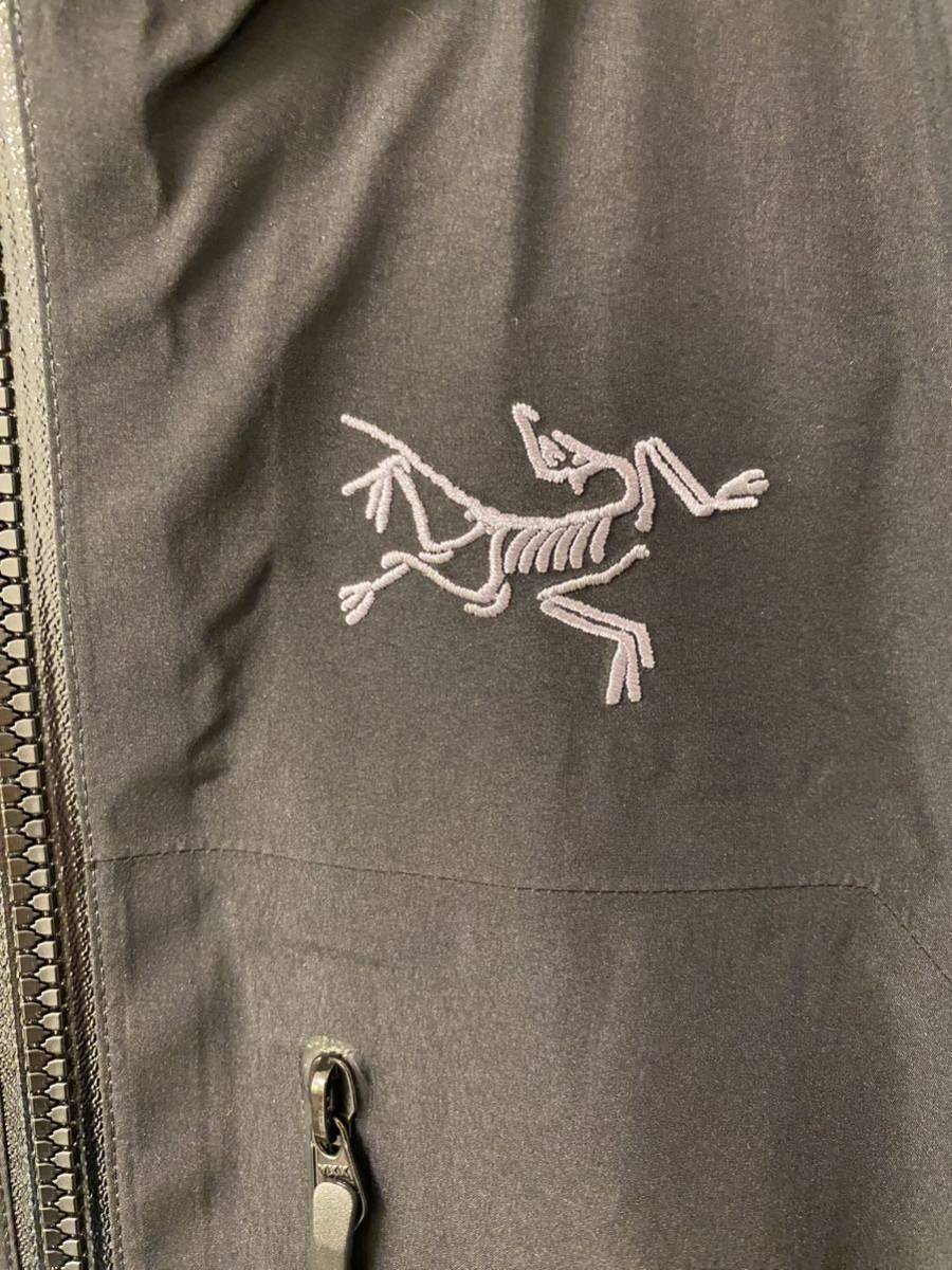 2023年秋冬 アークテリクス ベータインサレーテッドジャケット ブラック XSサイズ ARC'TERYX BETA INSULARED JACKET Black ゴアテックス_画像6