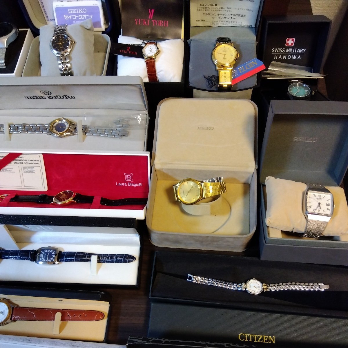 ケース入り腕時計まとめて GUCCI DIESEL FENDI GIVENCHY SEIKO CITTZEN ELGIN Yukiko Kimijima agnes-b mila Paulsmithなど合計36個_画像8