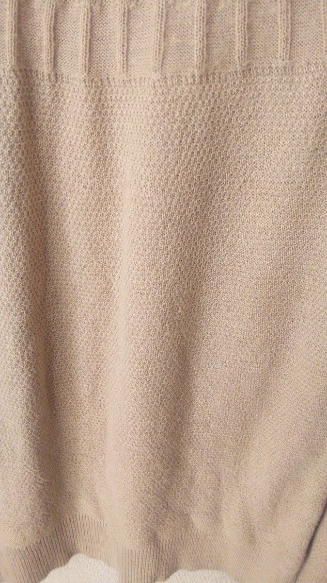 コムサ イズム COMME CA ISM ニット セーター 長袖 薄いグリーン系 ラウンド模様 M 状態良好 美品 抹茶