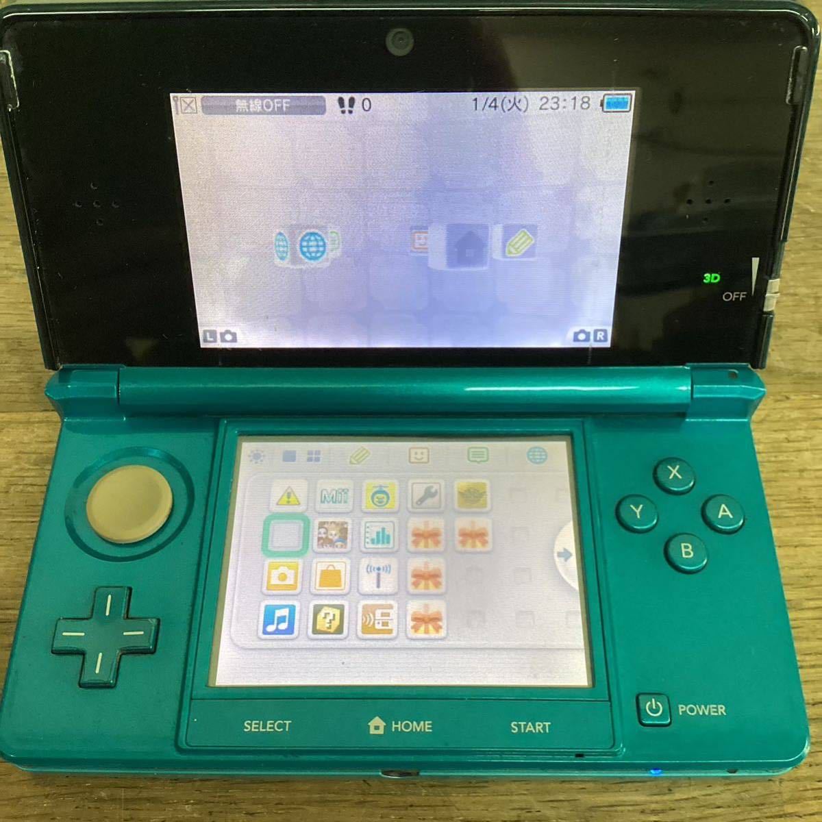 Nintendo 3DS 本体 アクアブルー 専用充電台・ACアダプター・SDカード２GB・箱あり 起動確認済み ゆうパック60サイズ発送_画像2