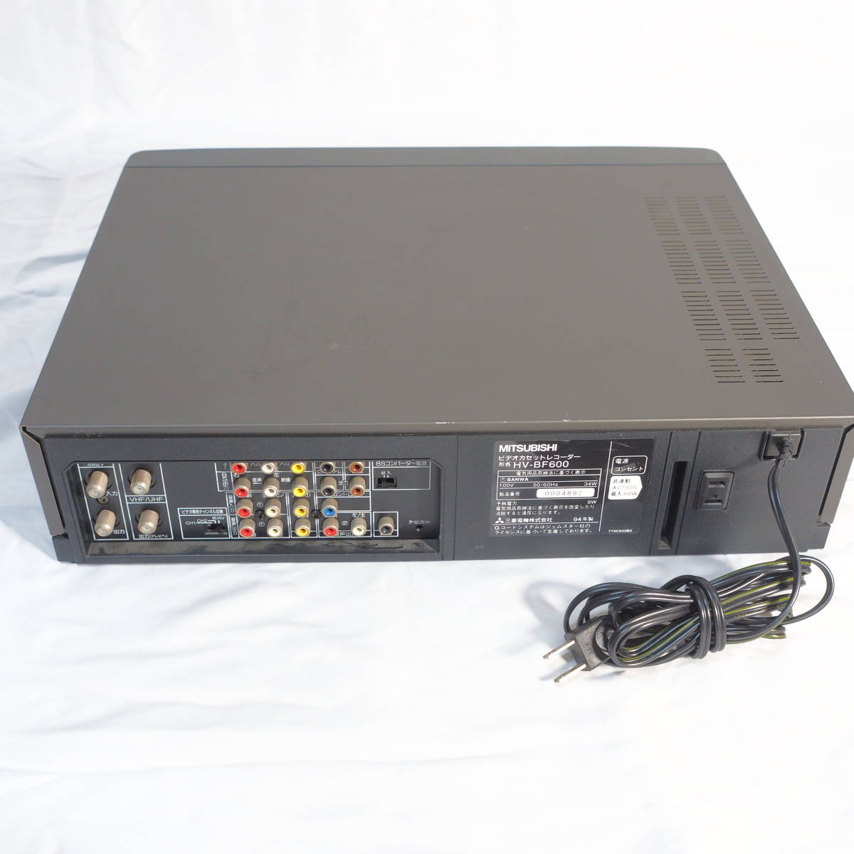 MITSUBISHI ビデオデッキ HV-BF600 1994年製+接続アクセサリーなどおまとめ 稼動品/100サイズ_画像5