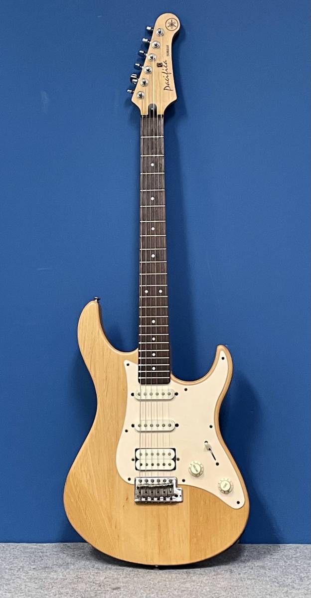 美品◎ヤマハYAMAHA☆PACIFICA パシフィカPAC112 エレキギター/ナチュラル☆ _画像3