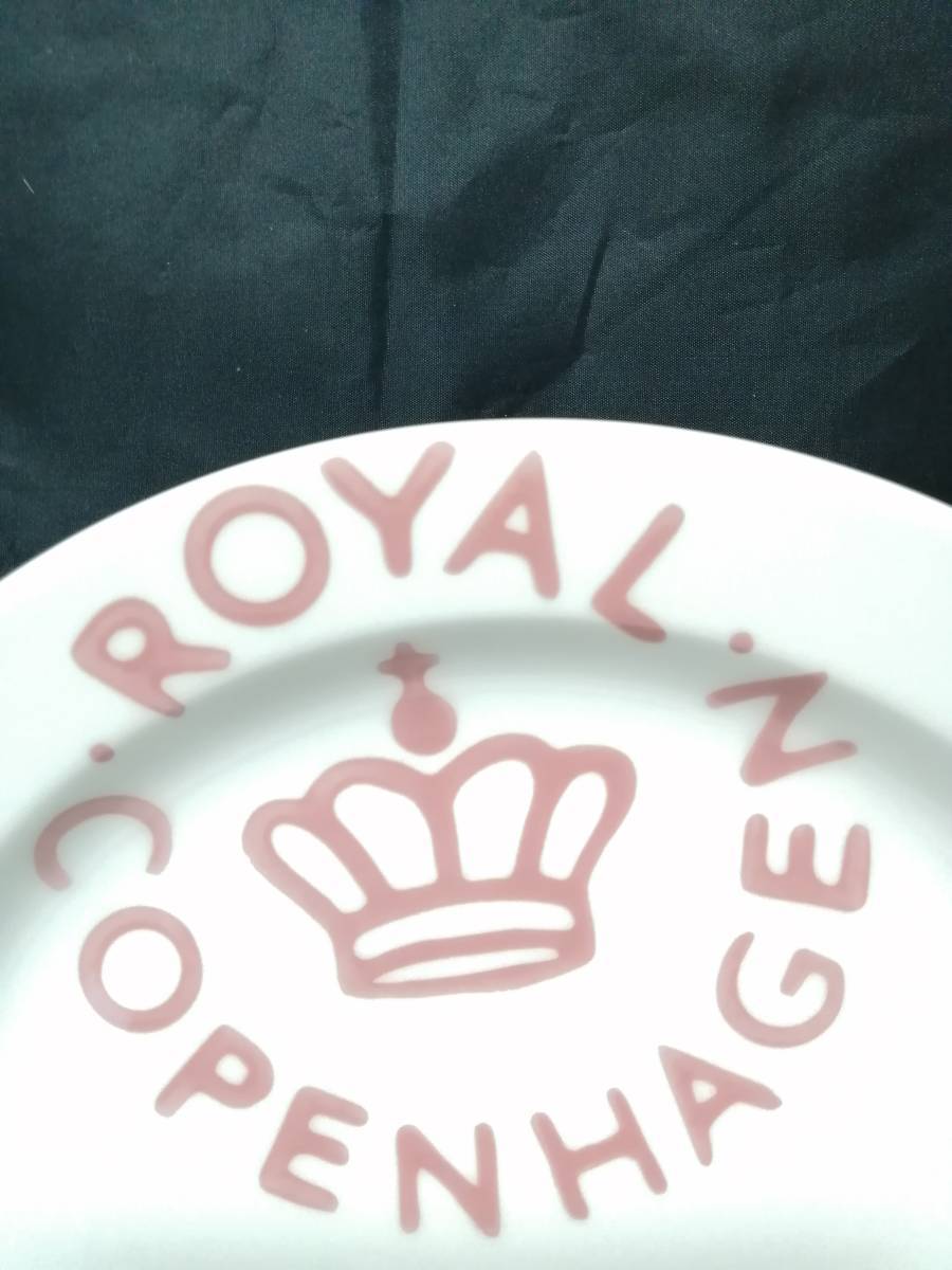 26CM 新品未使用◇自宅保管 ロイヤルコペンハーゲン ニューシグネチャー レッド プレート ROYAL COPENHAGEN ※追加出品予定あり_画像2