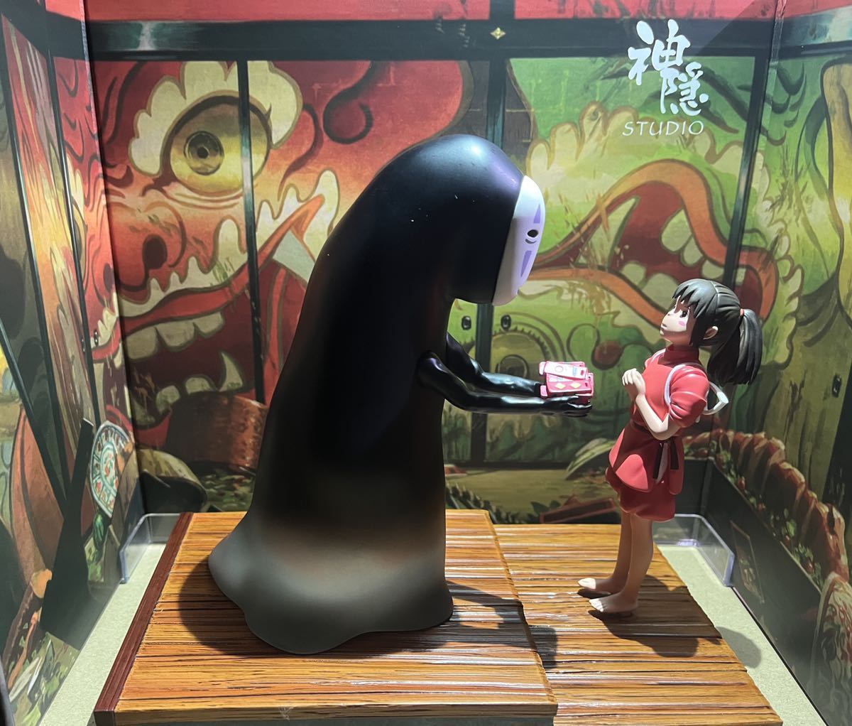 千と千尋の神隠し】 神スタジオ正規品 千尋&カオナシ GK 千と千尋の神隠し】 神スタジオ正規品 千尋&カオナシ GK
