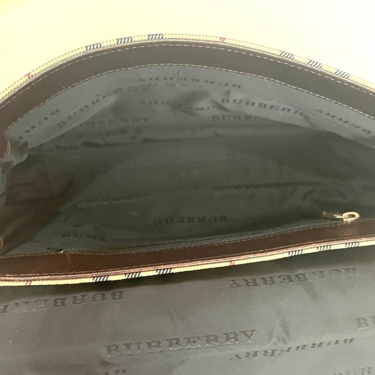 【美品】 バーバリー BURBERRY 2way ショルダーバッグ ノバチェック キャンバス ロゴプレート フラップ 斜め掛け 肩掛け レザー ビジネス