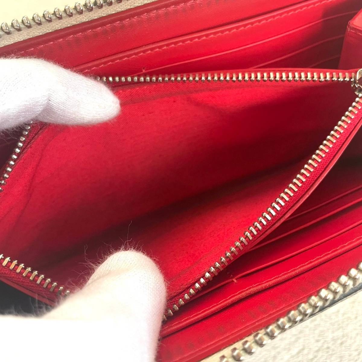 箱付き クリスチャンルブタン Christian Louboutin 長財布 箱付き クリスチャンルブタン Christian Louboutin 長財布