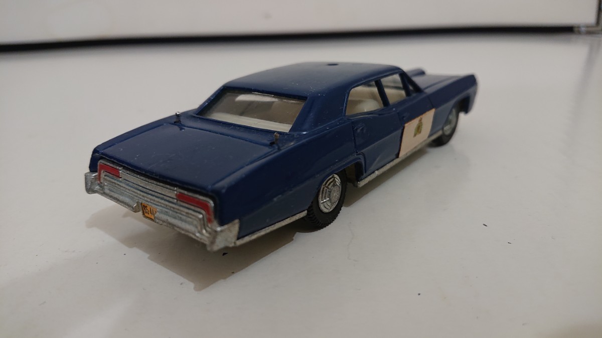 DINKY TOYS PONTIAC PARISIENNE POLICE Dinky toys Pontiac pa Rige .nn Police car 