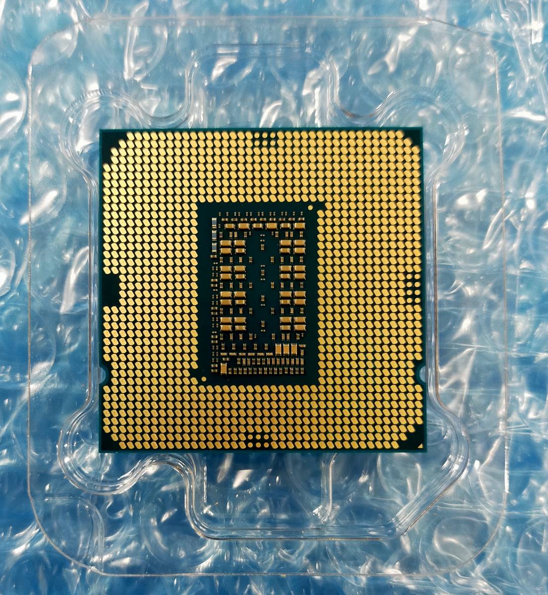 【送料込み・ジャンク】Intel CPU Core i7-11700 　出品番号135_画像2