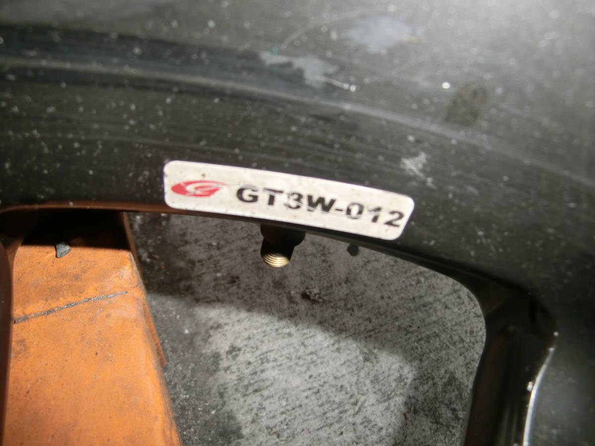 メルセデスAMG-GT3 スーパーGT300クラス参戦車両で使用していた鍛造レーシングホイル(センターロック)!!オブジェとして?完全売り切ります。_画像7
