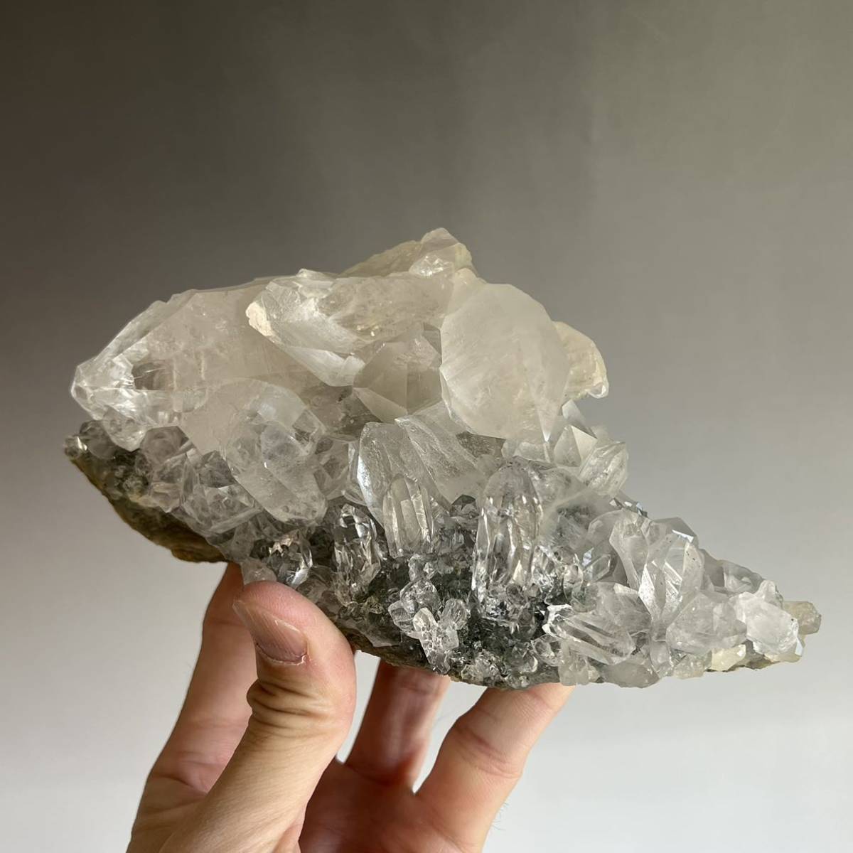 ヒマラヤ水晶　マニハール産　クローライト　クラスター　5 原石 パワーストーン