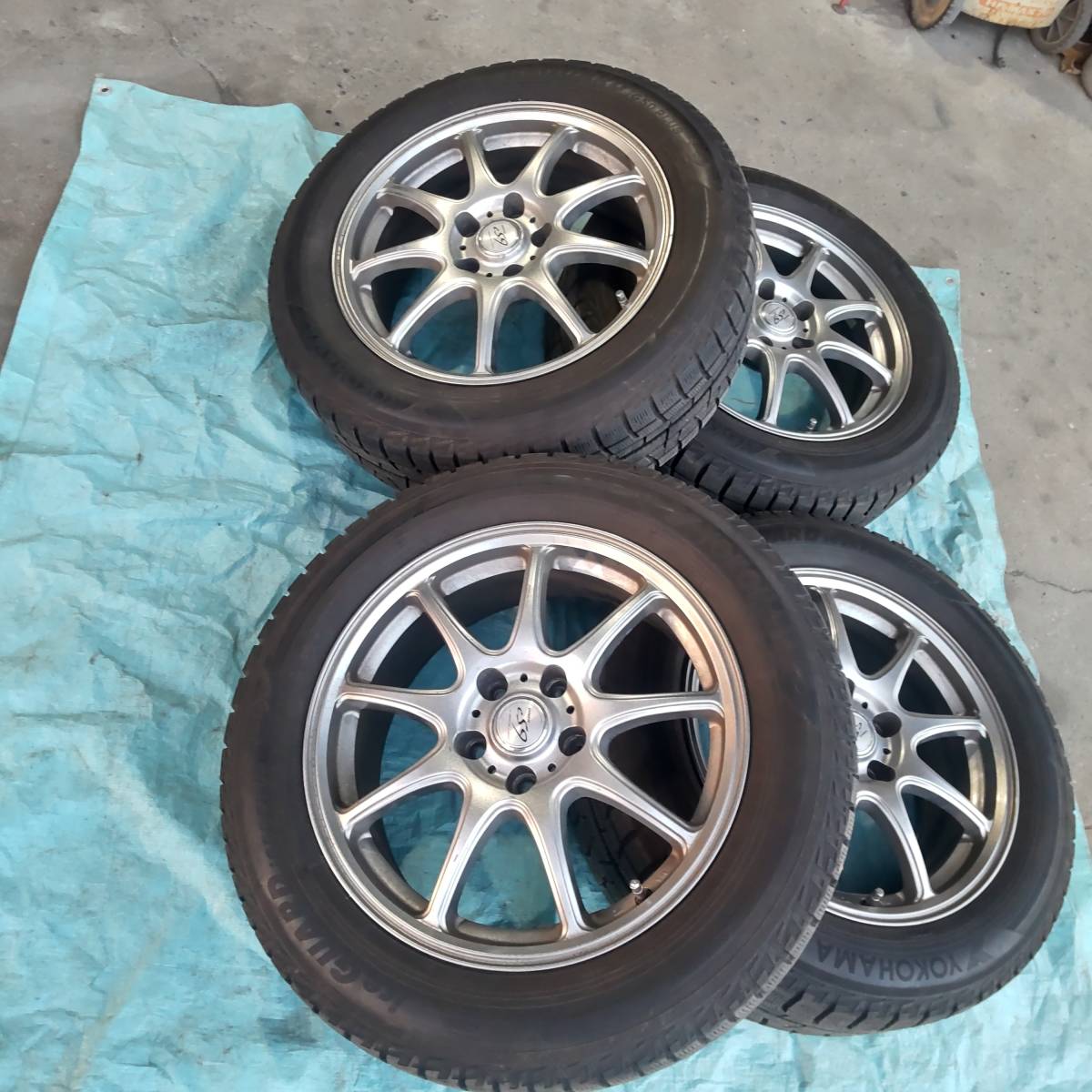 中古4本セットヨコハマIG50PLUS　215/60R17＋アルミホイール７Jマナレイ 2015年 C-HR　アルファード_画像1