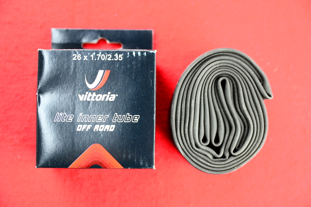 新品★Vittoria★LITE★ビットリア◆ライト★軽量★26インチ×1.75・1.9・1.95・2.0・2.1・2.125・2.25・2.3★仏式 ゆうパケ可 ペア可 A4_画像1