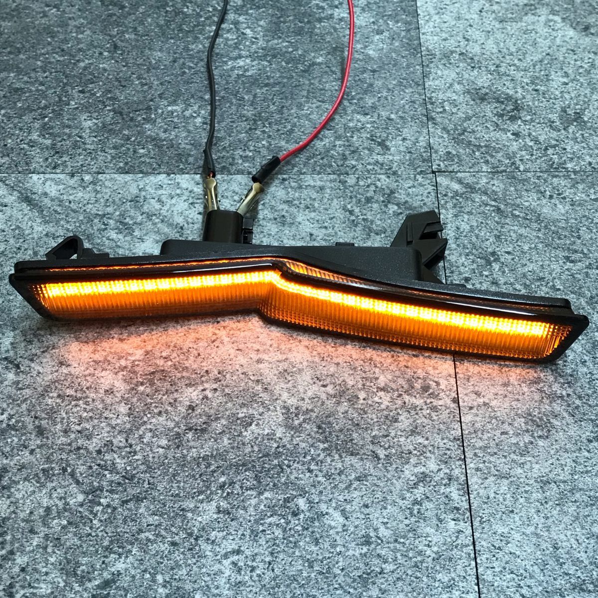 税込 LED サイドマーカー バンパーマーカー スモーク アンバー レッド 前後セット フロント リア 18-23y チャレンジャー ワイドボディ 即納_画像3