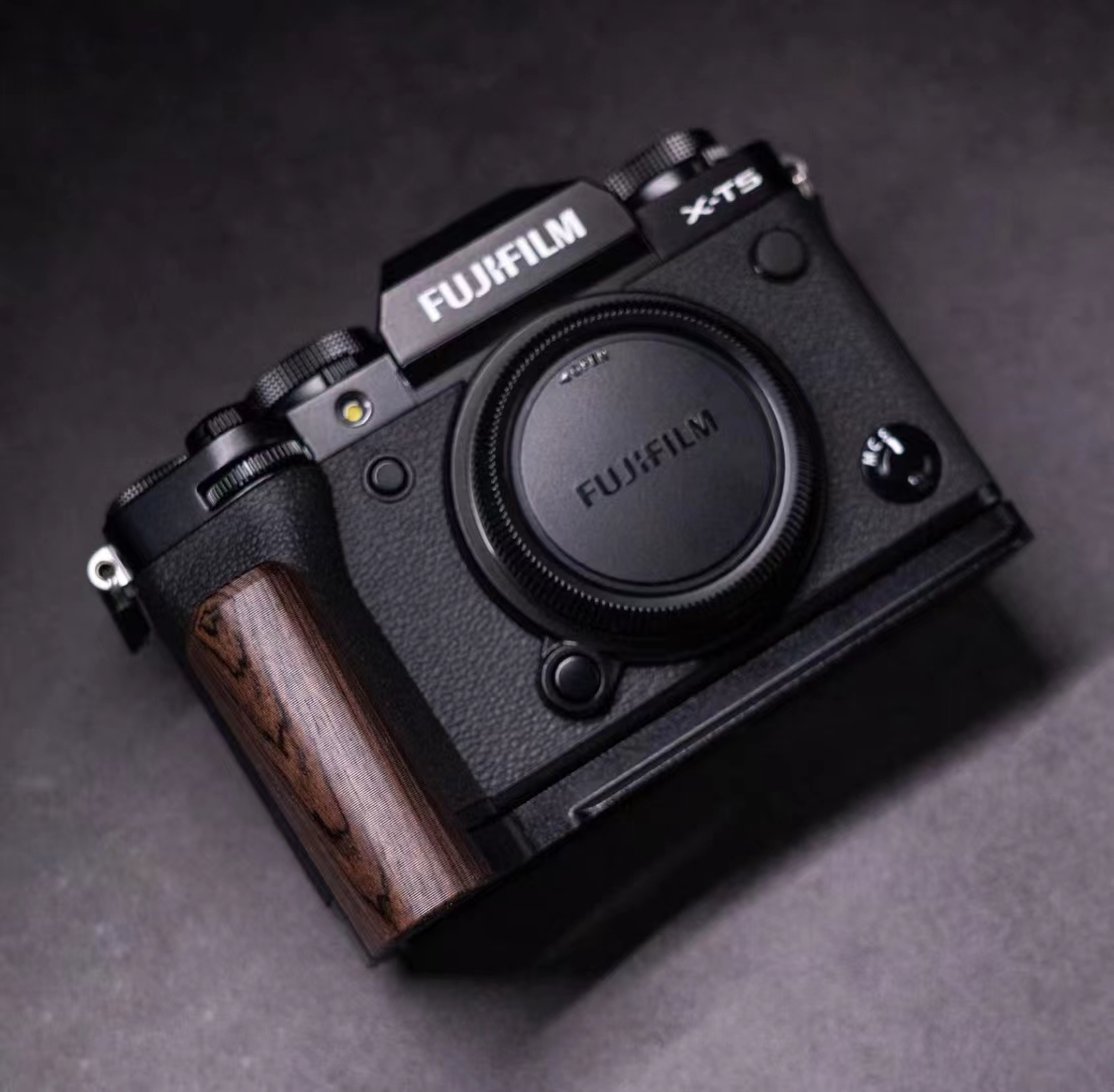 新品 富士フイルム FUJIFILM XT5/xt5 用 ハンドグリップ (黒檀 新品 富士フイルム FUJIFILM XT5/xt5 用 ハンドグリップ (黒檀