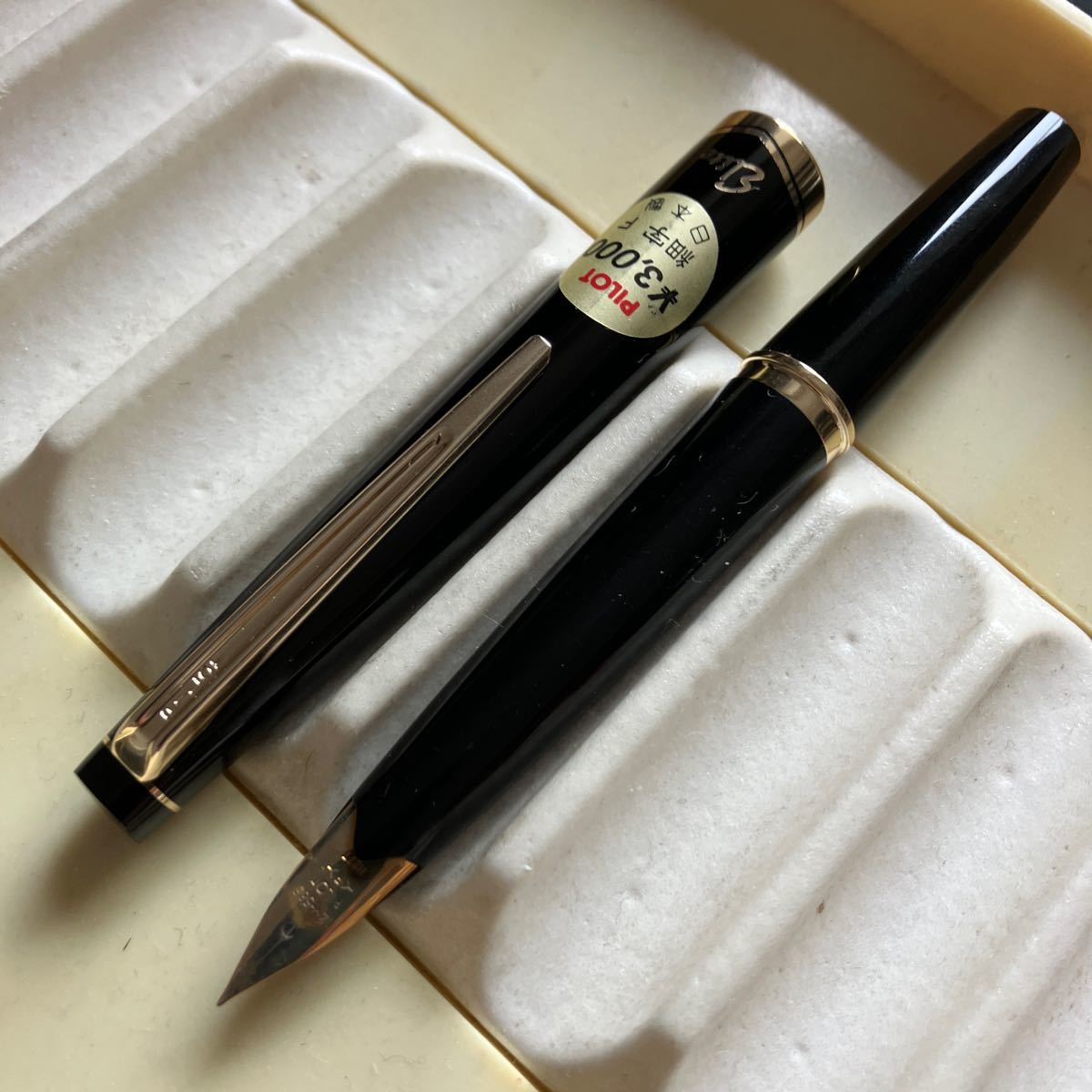 新品未使用 デッドストック 70〜80年代 PILOT パイロット万年筆 新品未使用 デッドストック 70〜80年代 PILOT パイロット万年筆