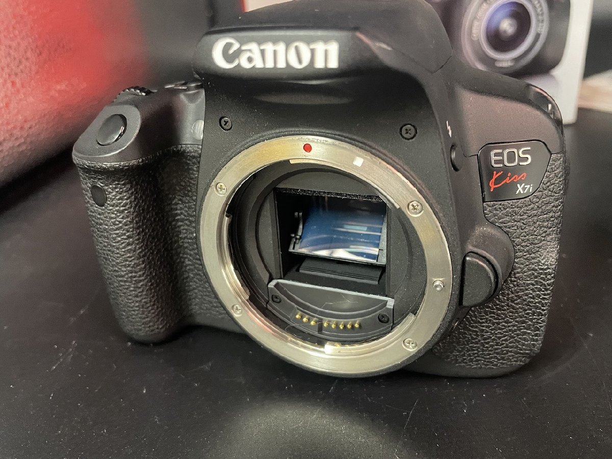 〓 【Canon キャノン EOS kiss X7i デジタル一眼カメラ レンズ 18-55 100-300mm セット 箱付き 人気シリーズ】HO9137_画像2