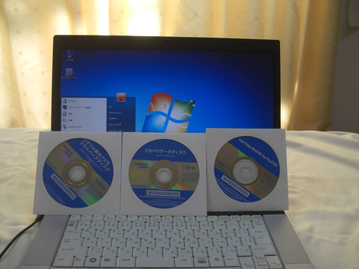 富士通 FMV-LIFEBOOK FMV-E8290 FMVNEISE Win7 Pro 初期状態です_画像8