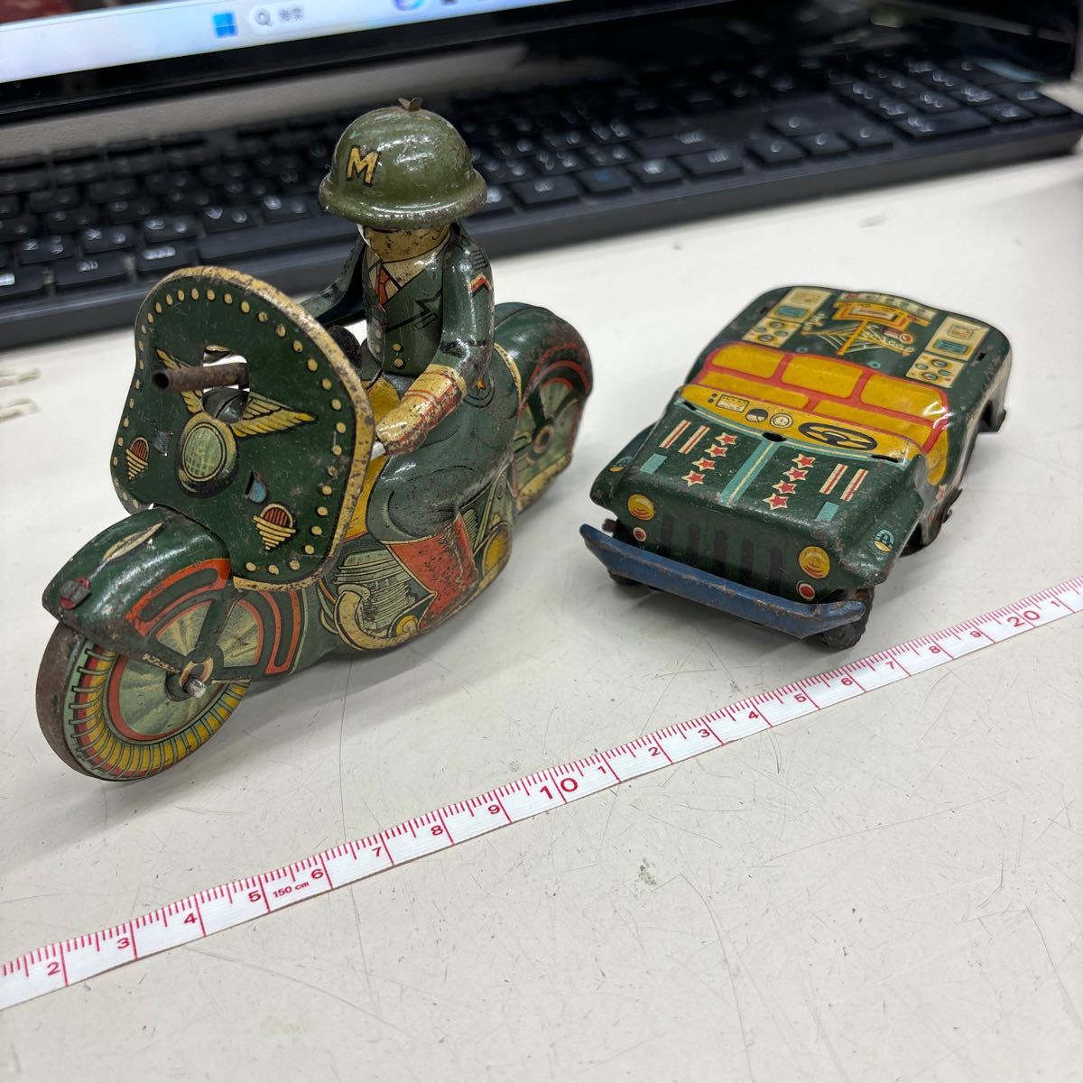 N8357【ヴィンテージ】ブリキのおもちゃおまとめ 自動車 N8357【ヴィンテージ】ブリキのおもちゃおまとめ 自動車
