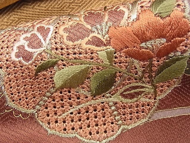 平和屋野田店■訪問着　スワトウ刺繍　籬秋草丸文　暈し染め　金彩　逸品　n-yc4125_画像7