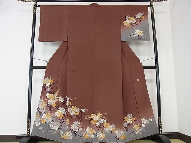 平和屋2■極上　ファッションデザイナー　花井幸子　訪問着　刺繍　葡萄唐草文　リス　暈し染め　金糸　逸品　1ps1222_画像2