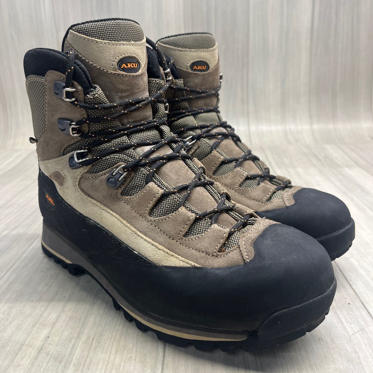 A-27 AKUアク　GORE-TEX ゴアテックス トレッキングシューズ 登山靴　メンズ　26.5cm_画像1