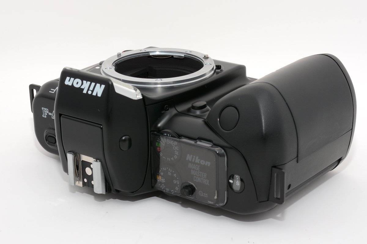 【美品】Nikon ニコン F-401 ボディ オートフォーカス一眼レフカメラ + ハーフケース/ストラップ 付属 #3375_画像3