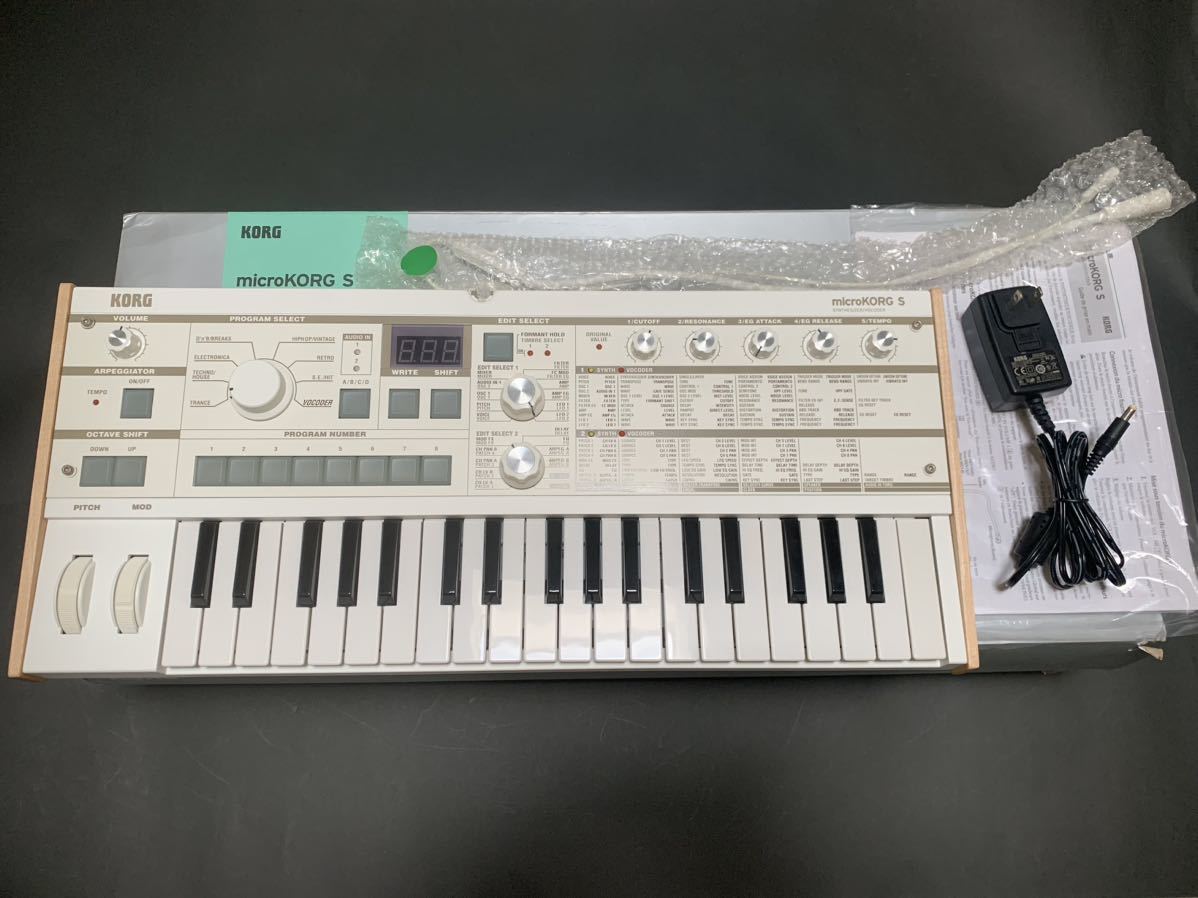 KORG microKORG S コルグ アナログモデリングシンセ マイクロコルグ S スピーカー内蔵 ボコーダー シンセサイザー_画像1