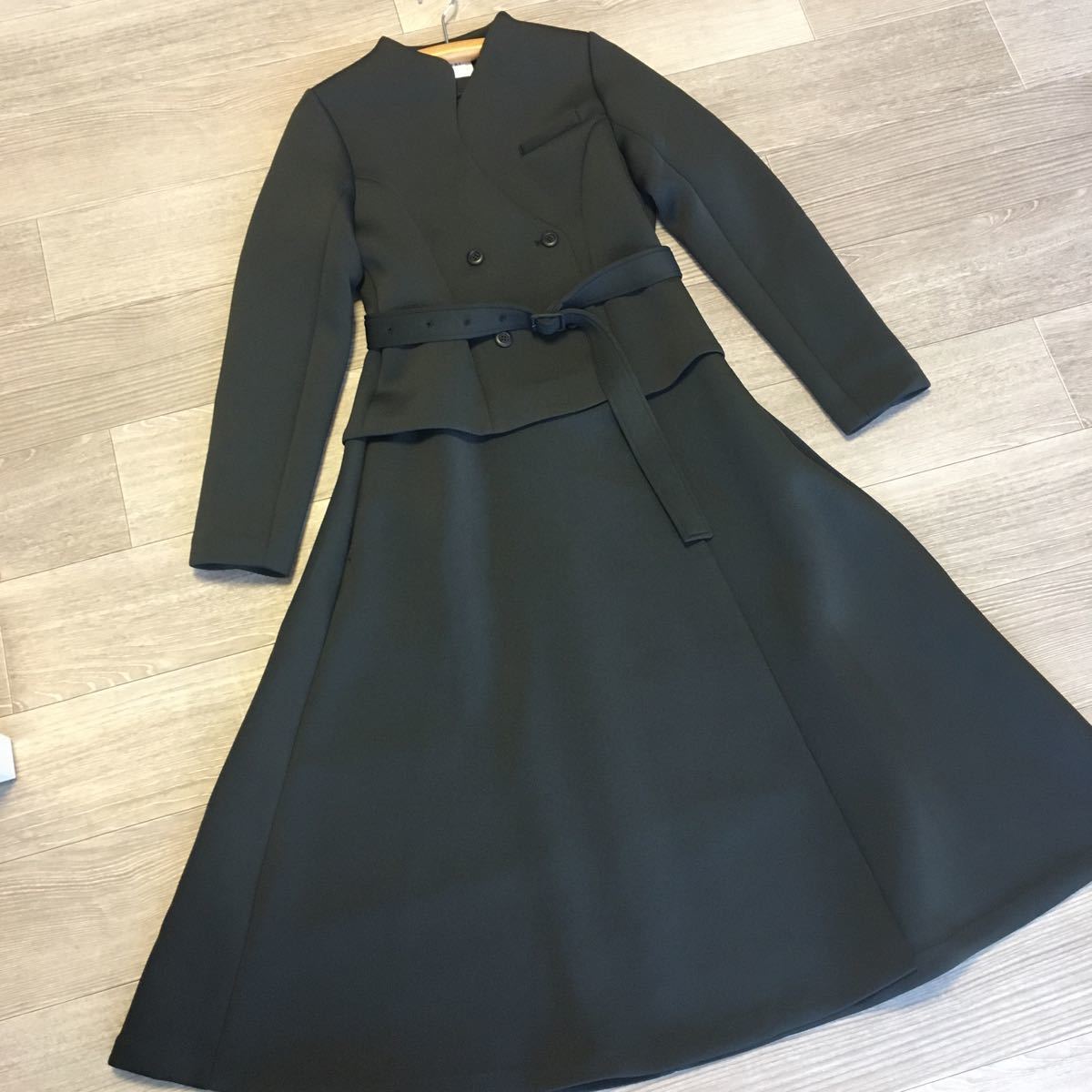 YM/950 AMERI アメリ CARDBOARD FLARE DRESS COAT ノーカラー ロングコート ブラック Mサイズ_画像1