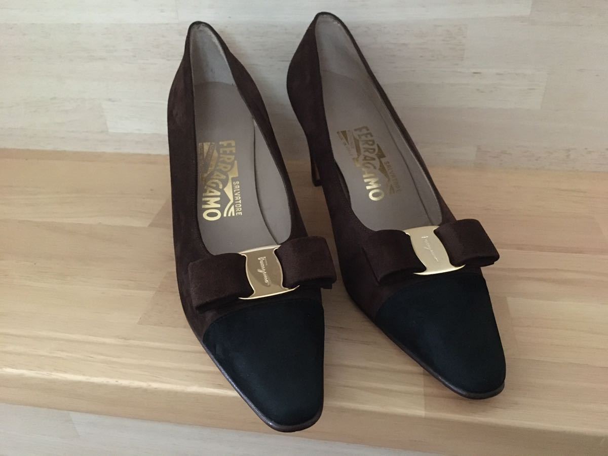 Ferragamo Ferragamo Pumps 23,5 красоты