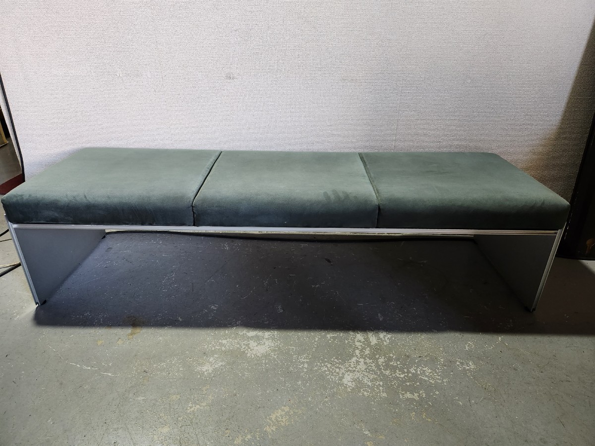 インターデコール/cassina ixc / カッシーナイクスシー/エアフレーム/ 3Pベンチ/グレー・サイズW1680 / D530 / H400③