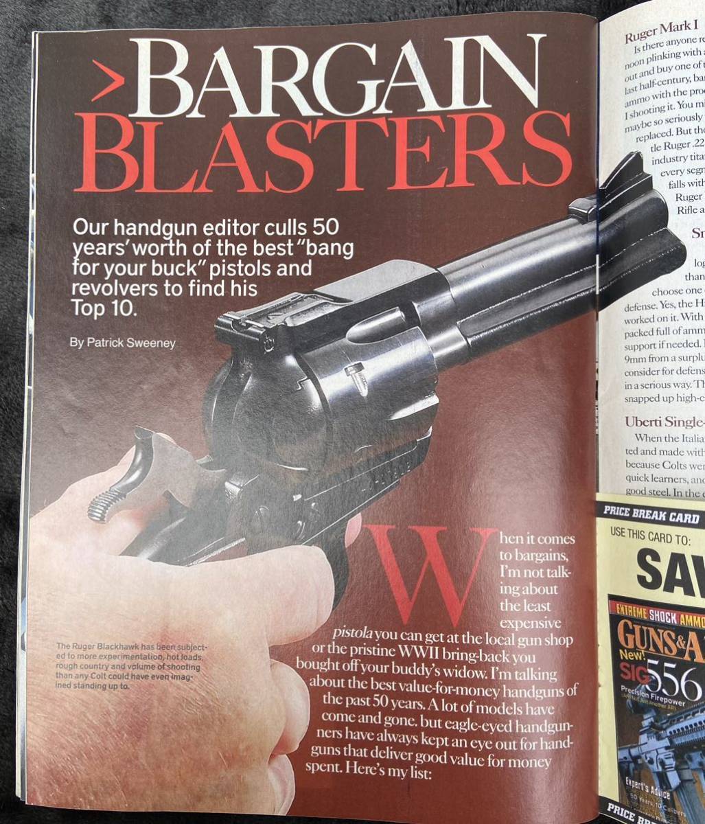 輸入雑誌　GUNs & AMMO 3冊セットです。　アメリカ雑誌　銃の専門誌　銃と弾丸の専門誌　(カラー写真多数)_一部誌面のご紹介です。