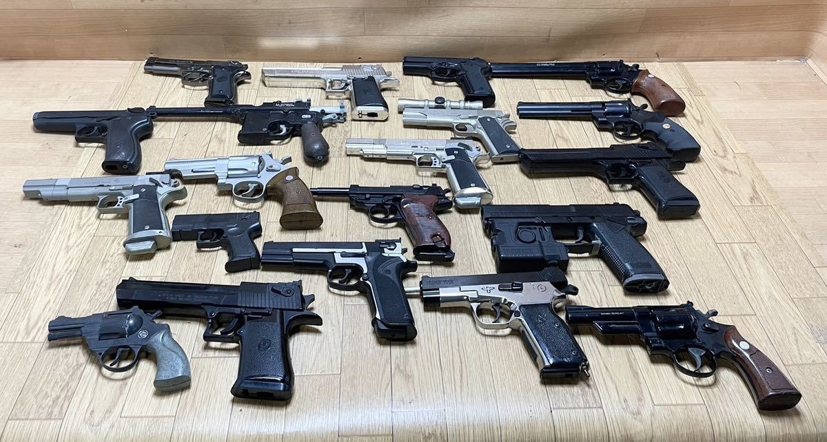 DESERT EAGLE 44 HK COLT PYTHON 357 SMITH＆WESSON MATSUSHIRO 44MAGNUM 1911A 他 エアガン ガスガン 等 銃 大量 まとめて 20点 A10_画像1