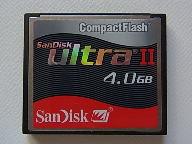 送料140円～　SanDisk　CF　Ultra　Ⅱ　4GB　元箱・説明書・ケース付　管理no.20_画像2