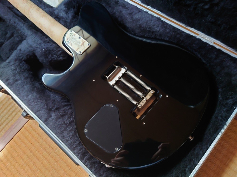 ★レア! 極上コンディション!★ Musicman AXIS USA Honey Burst 激キルト!黒ズミ無し! 検) Fender music man TAK松本 松本孝弘 van halen_画像6