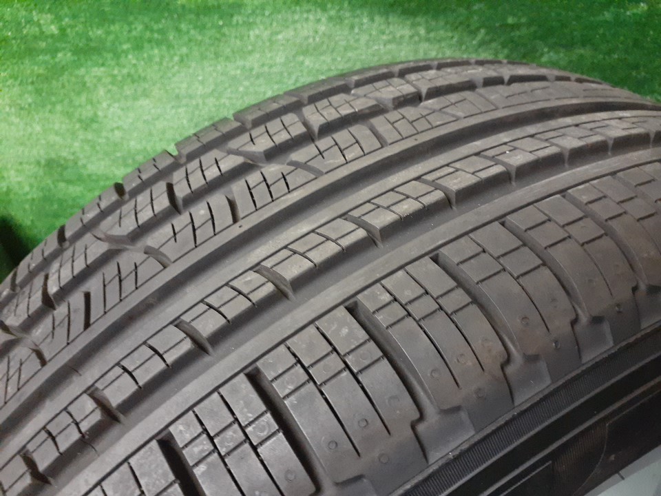 美品!! ランドローバー純正ホイール 18×8J +45 ピレリタイヤセット 235/60R18 レンジローバー イヴォーク 売切!!_画像8