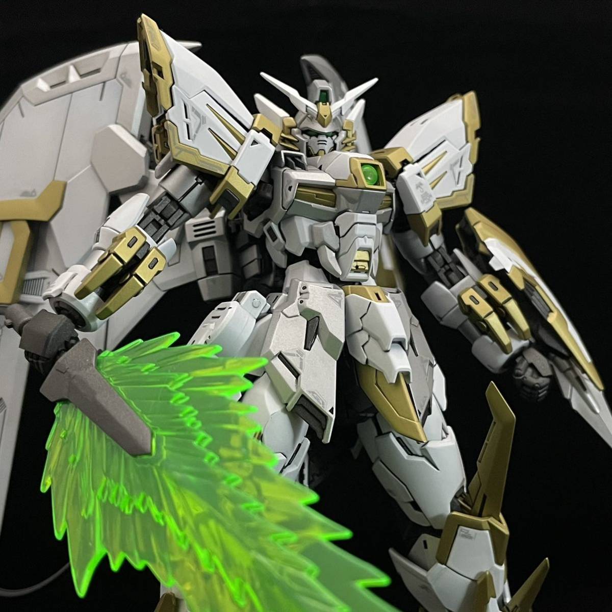 ガンプラ】RG 1/144 ガンダムエピオン【塗装済完成品】(完成品)｜売買