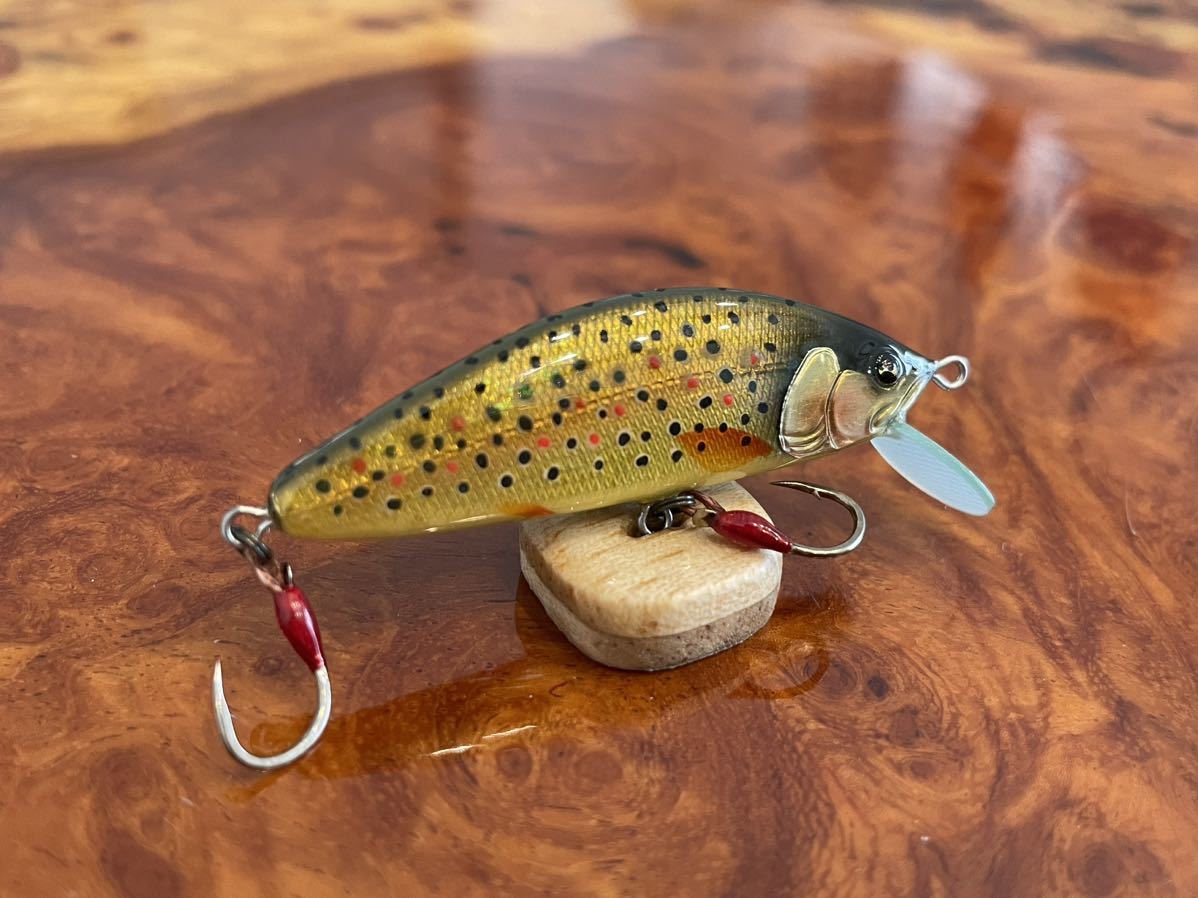 T.C.G Handmade Lures 50s No.13 ハンドメイドミノー アワビ貼り ハンドメイドルアー_画像3