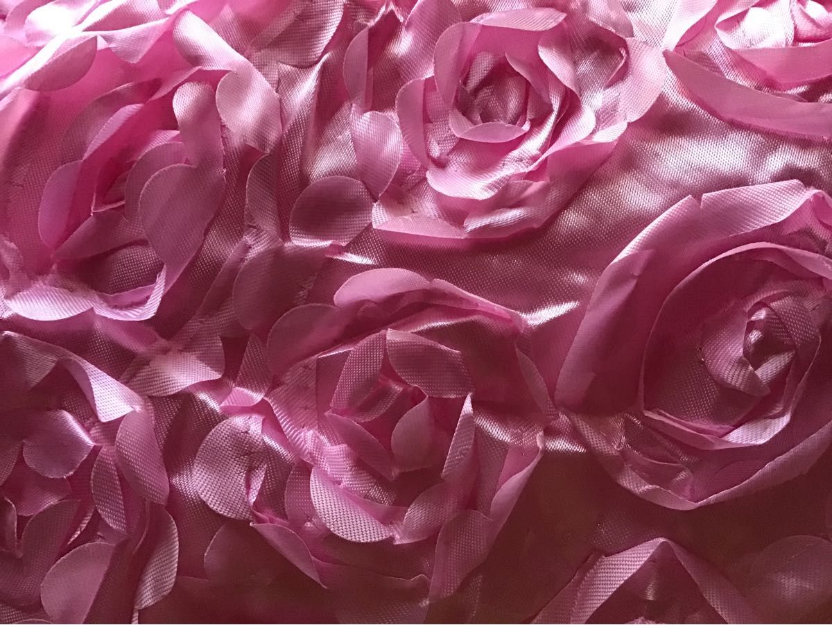 バラの花びら立体刺繍ファブリック【ピンク】　2m