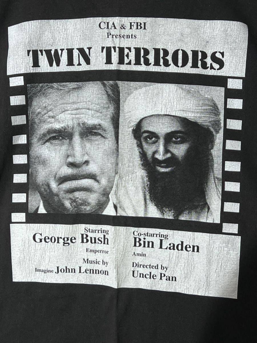 00s FBI&CIA PRESENTS TWIN TERRORS フォトプリントTシャツ 黒 L タイ製 ウサマ・ビンラディン ジョージ・ブッシュ 9.11 _画像1