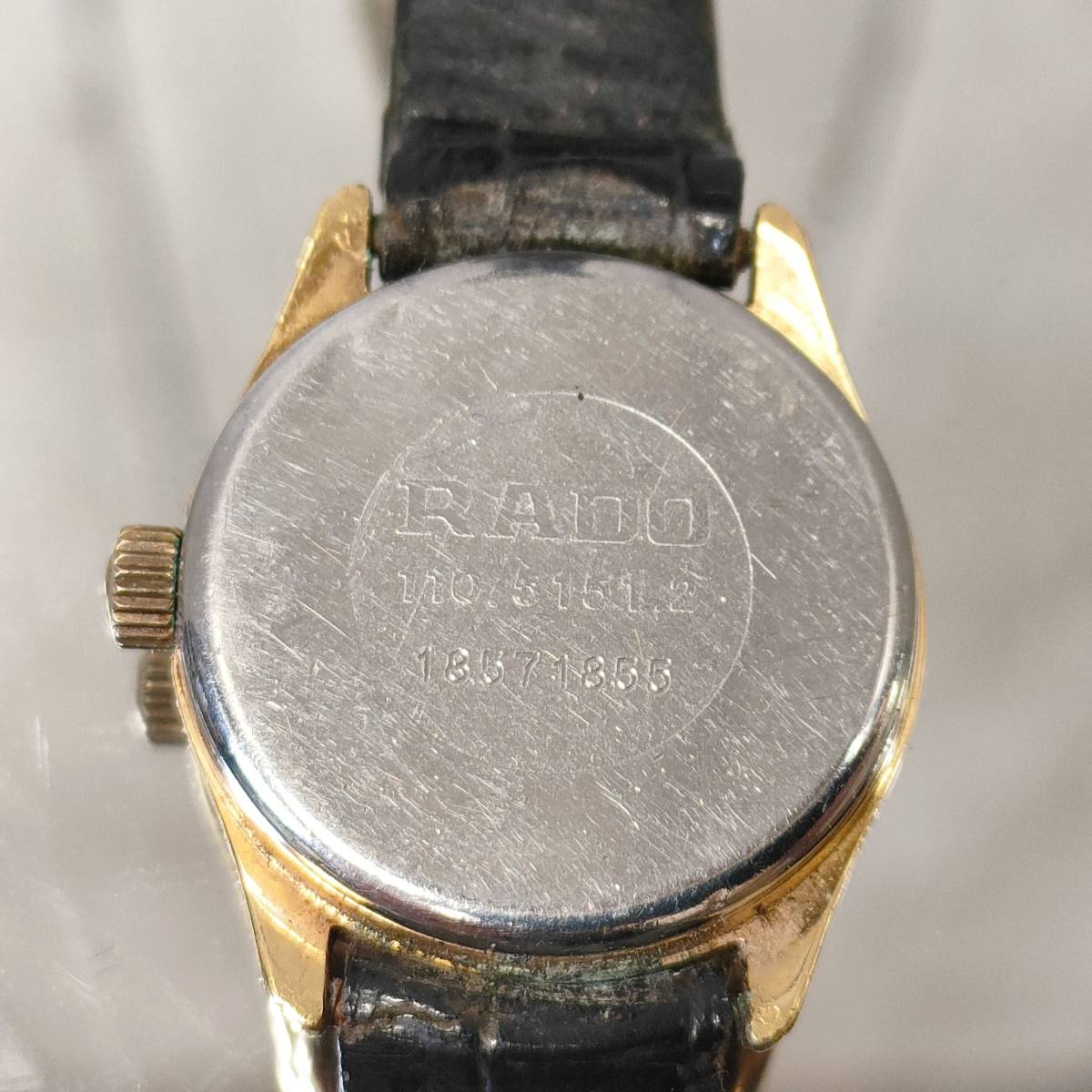 ラドー RADO 110.5151.2 クォーツ ラウンド 腕時計 黒文字盤 革ベルト レディース 不動品 【12979の画像6