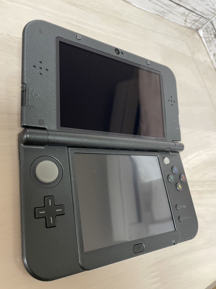 【極美品】Newニンテンドー3DS LL メタリックブラック 本体 タッチペン付き_画像8