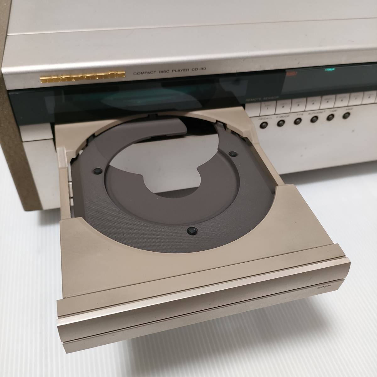 [G0515]Marantz CD-80 CDプレーヤー リモコン 付き　/再生確認済/現状品/RC-80CD/CDデッキ/マランツオーディオ機器/レトロ/ビンテージ/_画像3